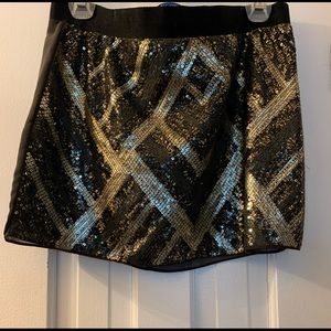 Sequin mini skirt, EUC, MED